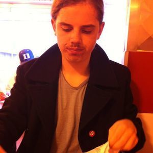 Meet your Posher, Zach